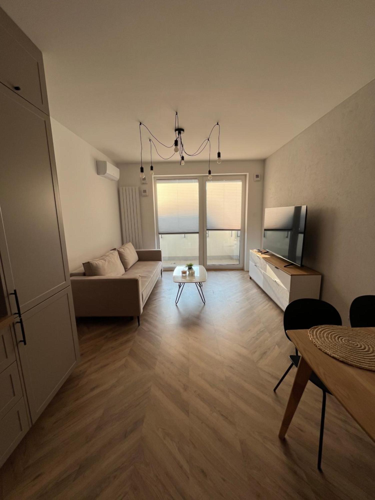 Beautiful Airport Workation 6 Persons 24 H Check In Apartament *